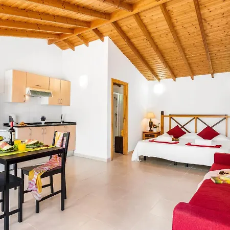 Apartamento 102 Bright Accomodation With Pool View